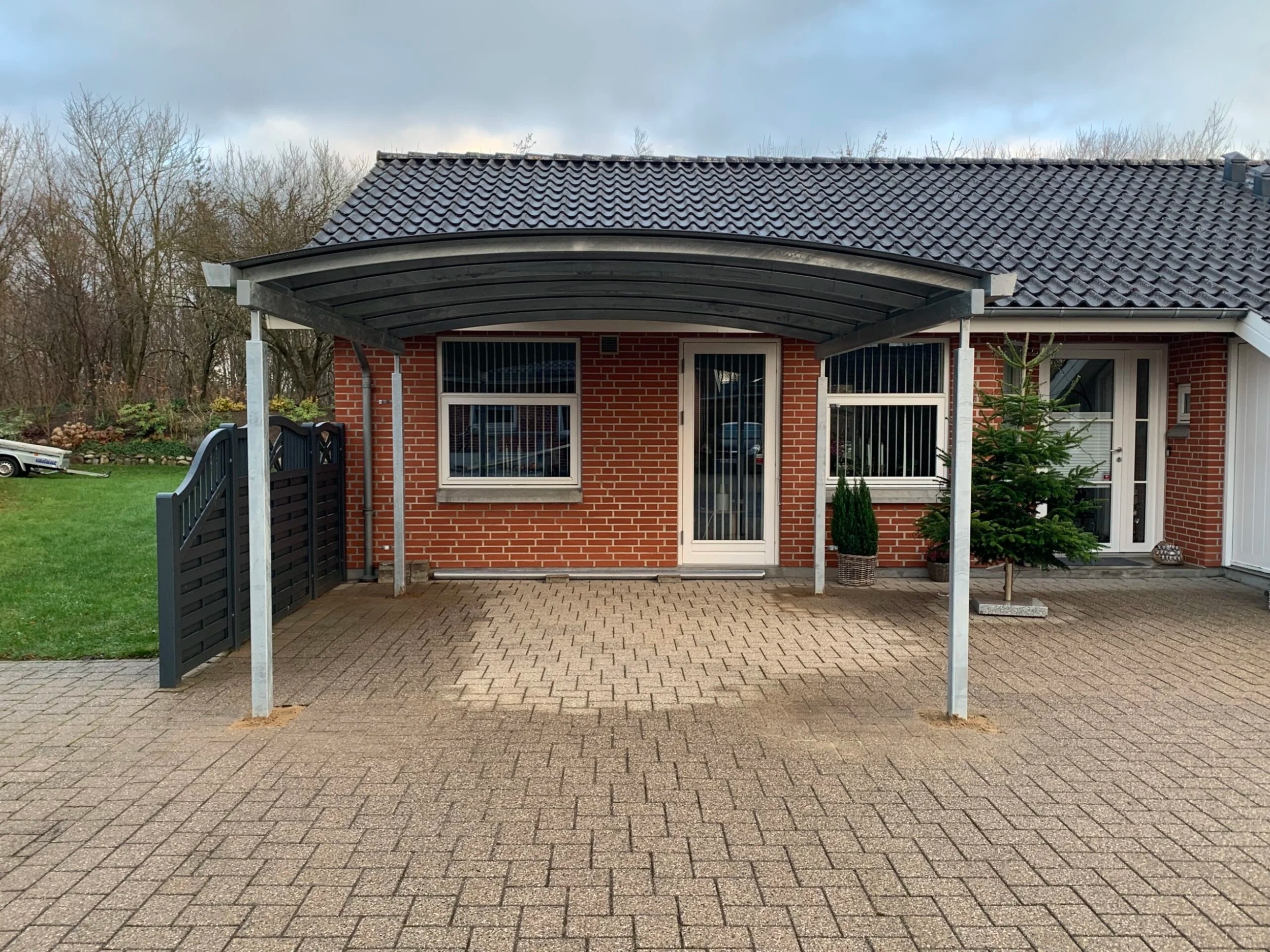 Enkelt carport i Danmark